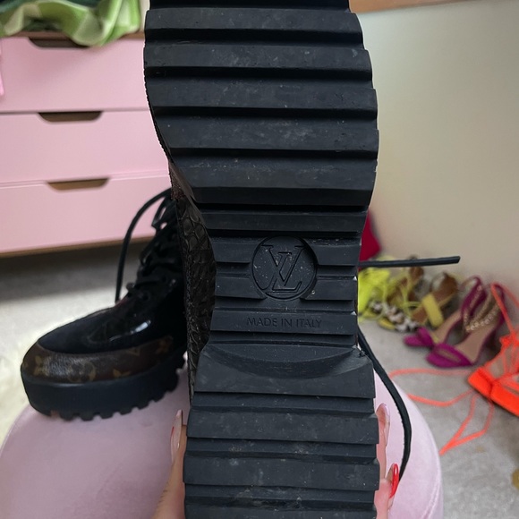 ❤️🔥❗️ LOUIS VUITTON LAUREATE PLATFORM BOOT❤️🔥❗️ - Picture 5 of 5